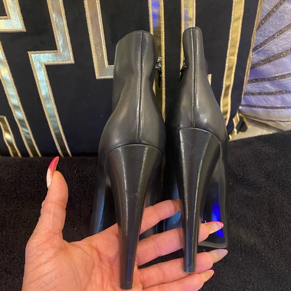 Black Report Signature high heel zip up sexy peep toe booties - Picture 5 of 5